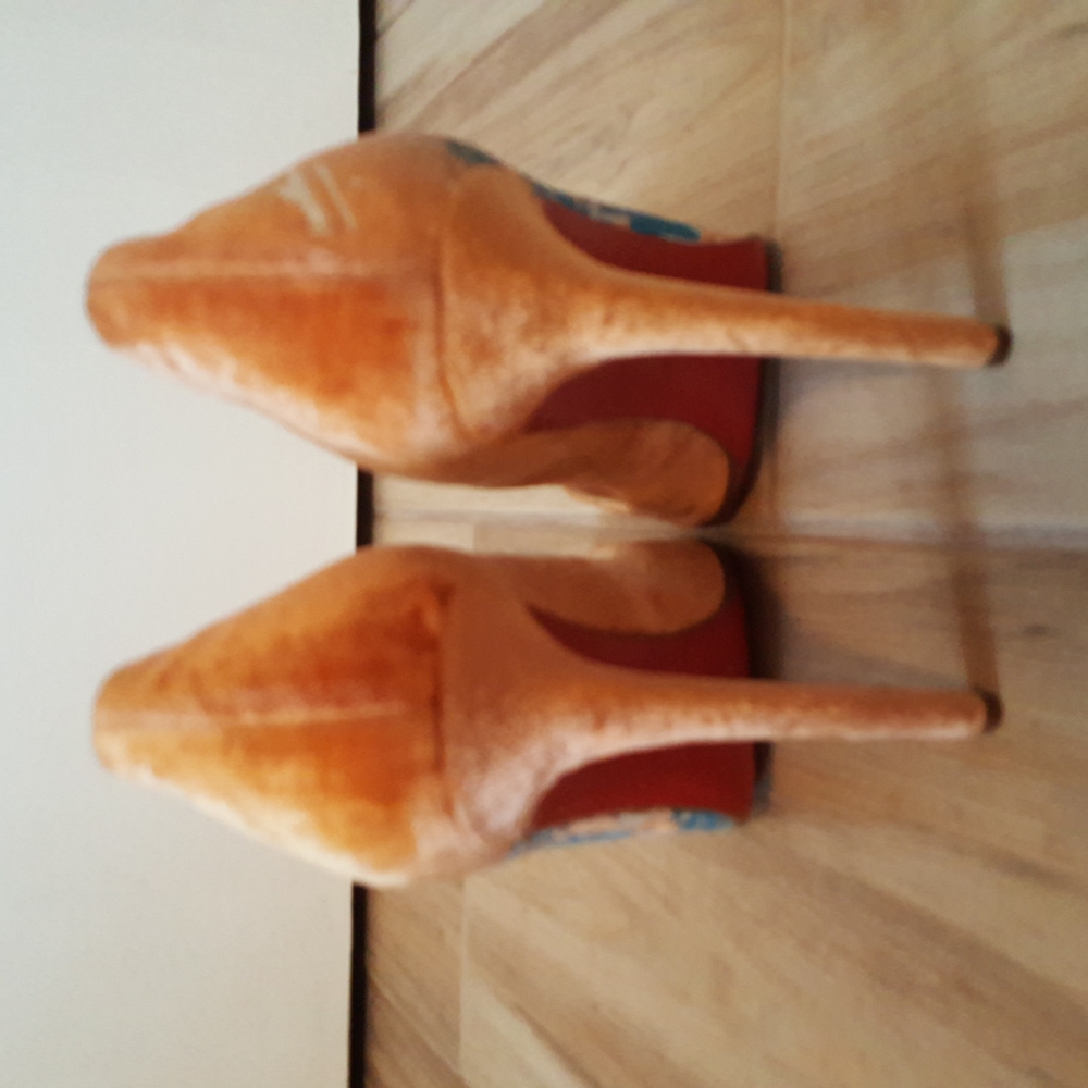 Christian Louboutin Orange and Blue Suede Pointed-Toe Pumps - Picture 2 of 9
